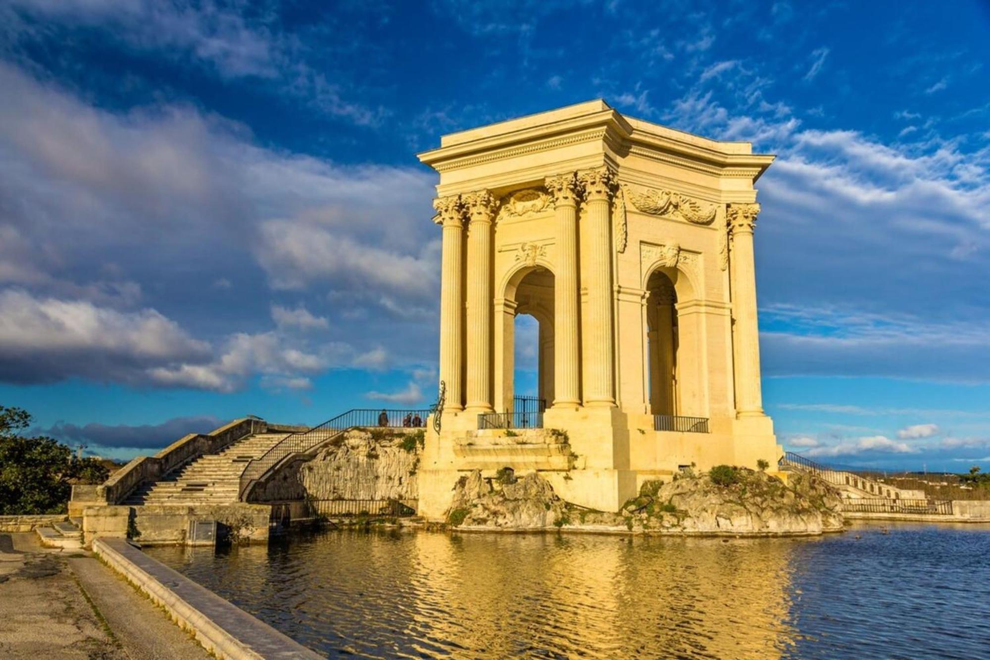 Le Triompha Montpellier Proche Arc De Triomphe Exterior foto