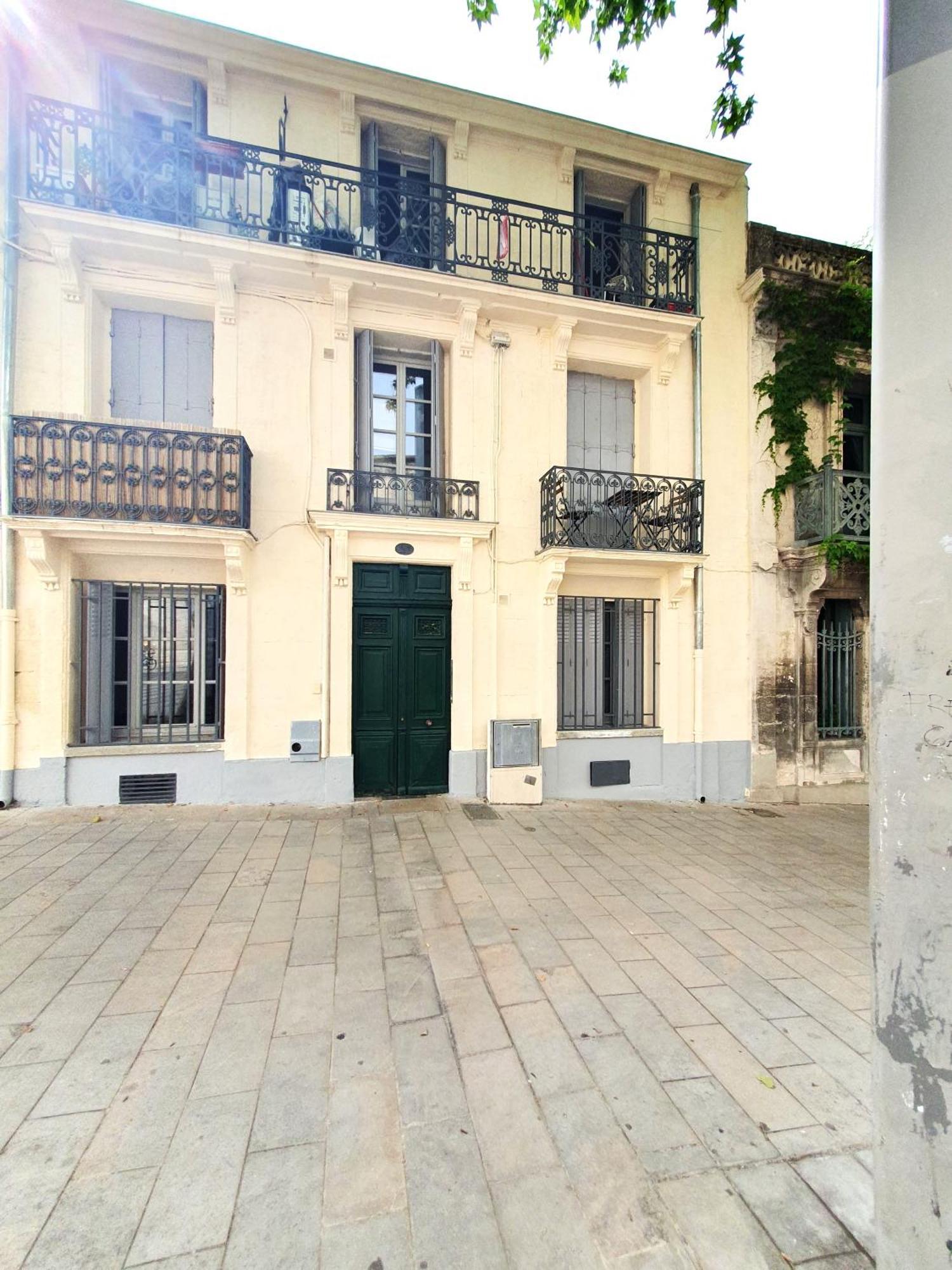 Le Triompha Montpellier Proche Arc De Triomphe Exterior foto